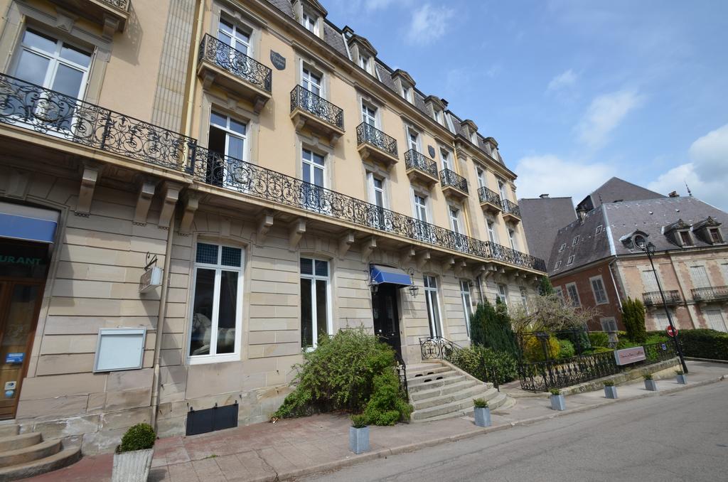 L'Empereur, Sa Femme Et Le Petit Prince Plombieres-les-Bains Exterior photo